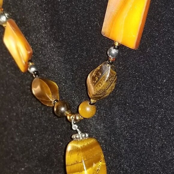 Tigers Eye Necklace - Picture 3 of 4